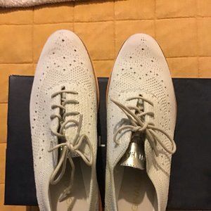 Grand StitchLite oxford by Cole Haan Gray and Peach.
